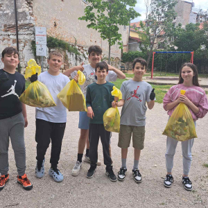 Čišćenje okoliša škole